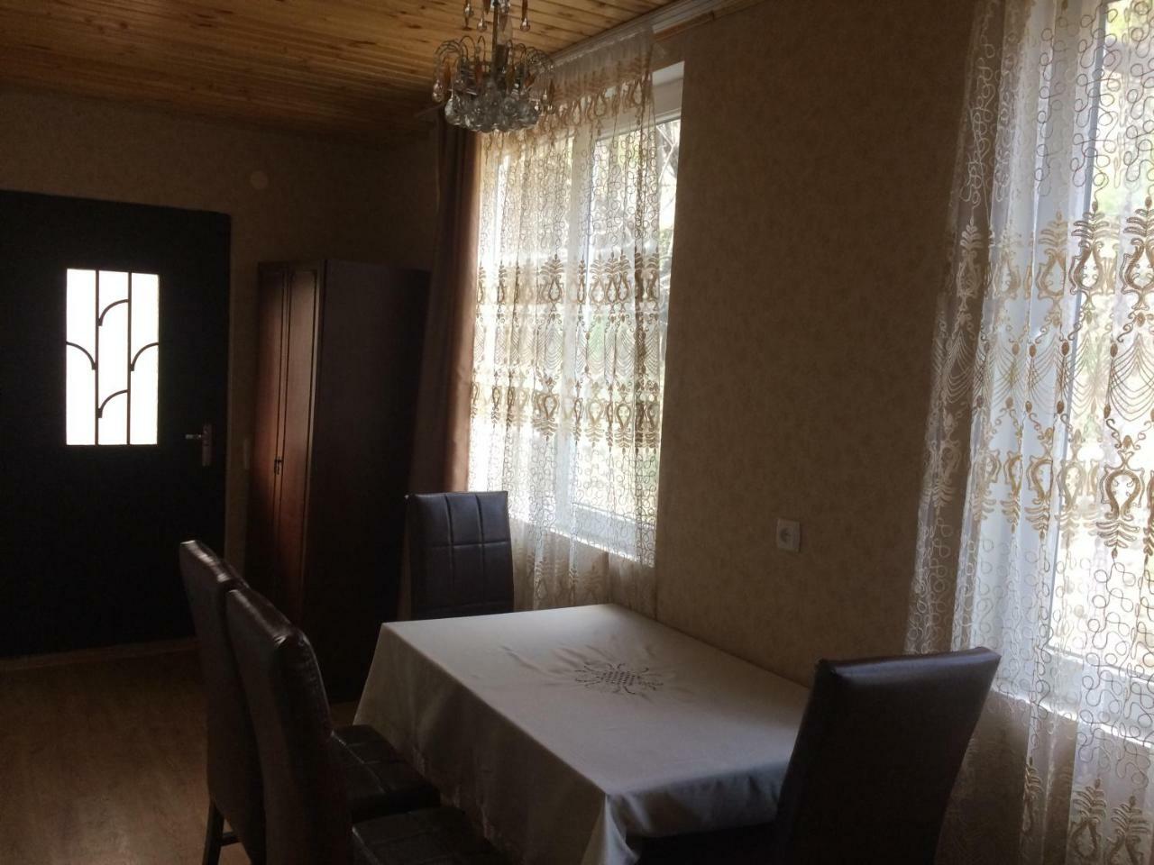 Four Seasons Apartment Sighnaghi Bagian luar foto