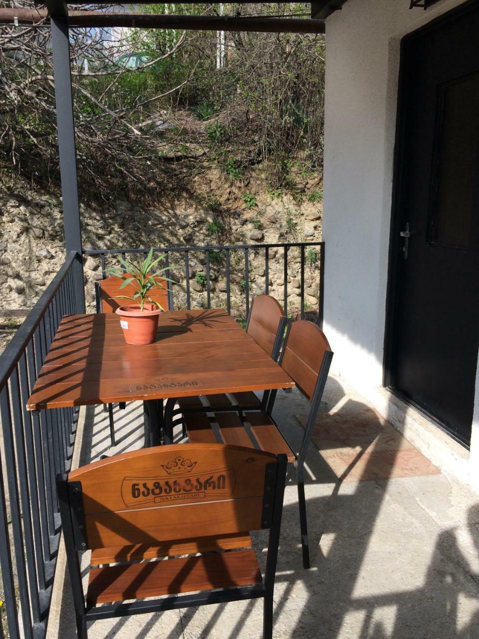 Four Seasons Apartment Sighnaghi Bagian luar foto