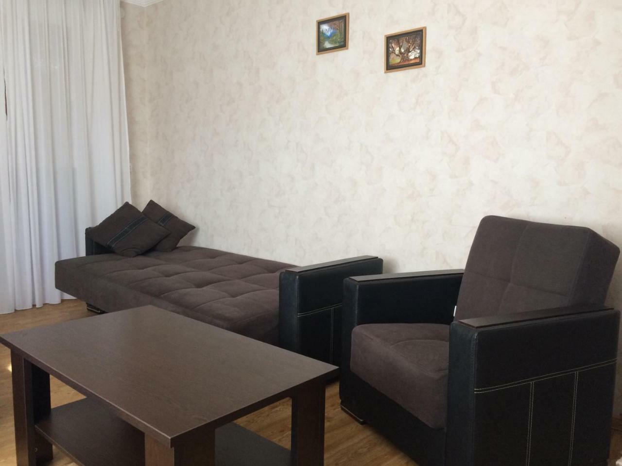 Four Seasons Apartment Sighnaghi Bagian luar foto